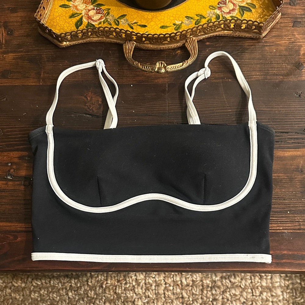 ALO Yoga “Streamline Bra Tank”